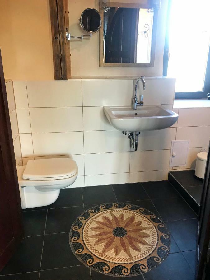 Ferienwohnung Wachstube Mit 3 Schlafraeumen Im Rittergut Leppersdorf Wachau Dış mekan fotoğraf